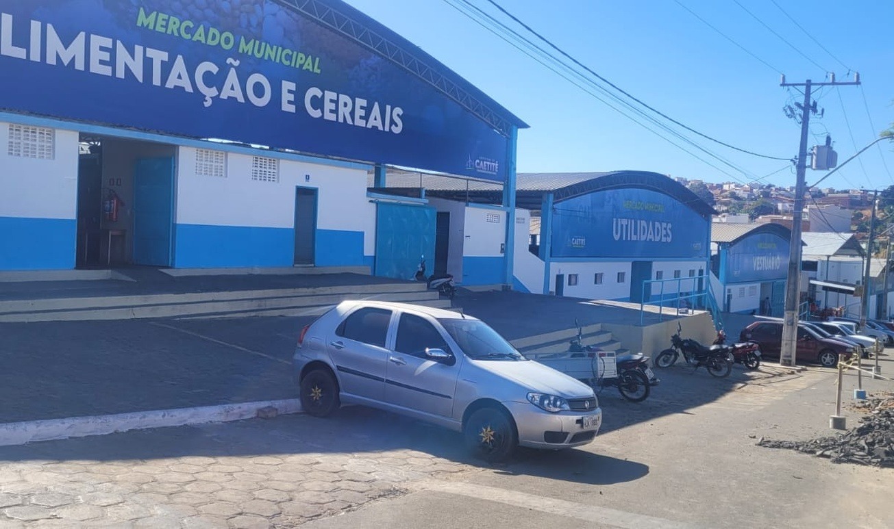 Do Passado ao Presente: Um Dia no Mercado Municipal de Caetité